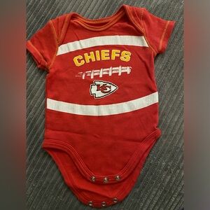 Chiefs baby onesie 3-6M